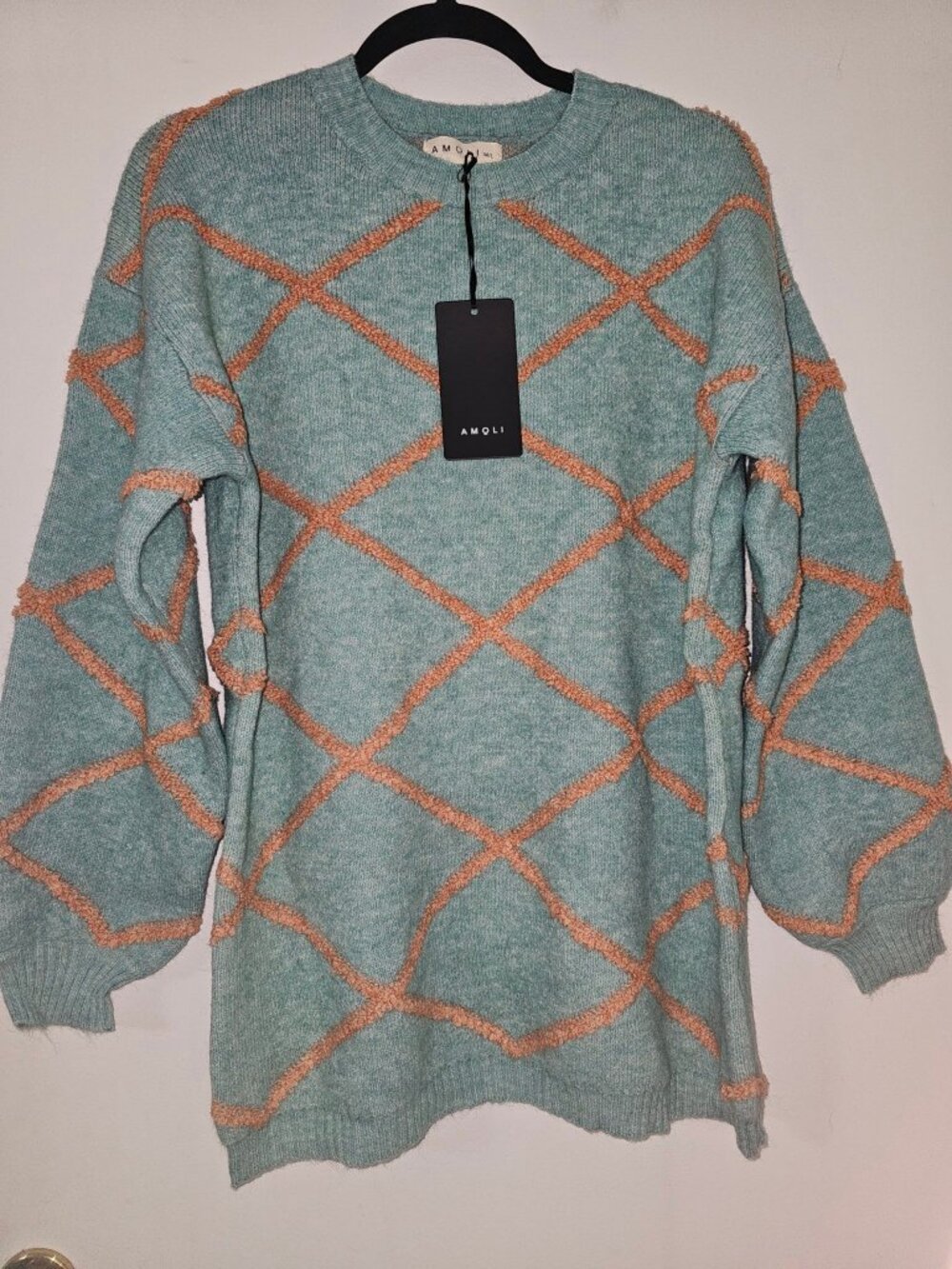 AMOLI Sage Diamond Stitch Knit Sweater - Size M/L - New with Tags